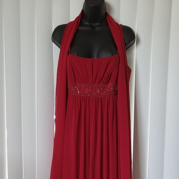 David’s Bridal Spaghetti Strap Chiffon Dress - Picture 3 of 10